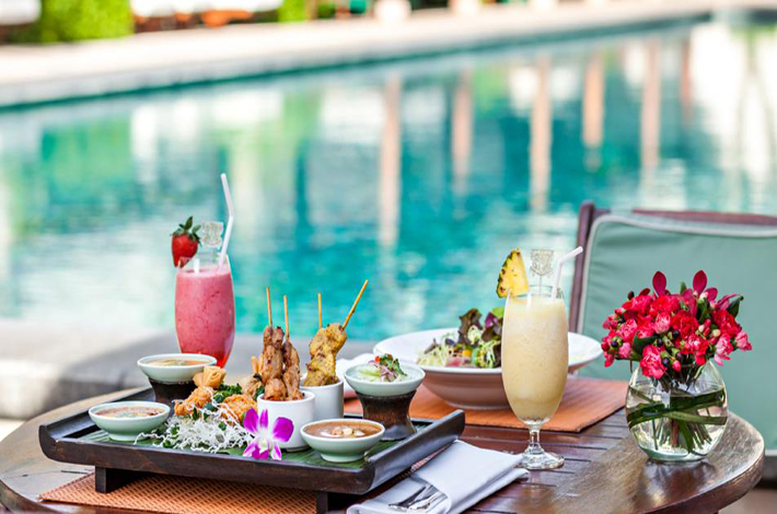 曼谷半岛酒店的游泳池