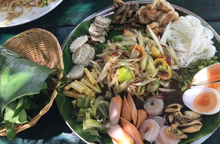 “海鲜大聚会”木瓜沙拉