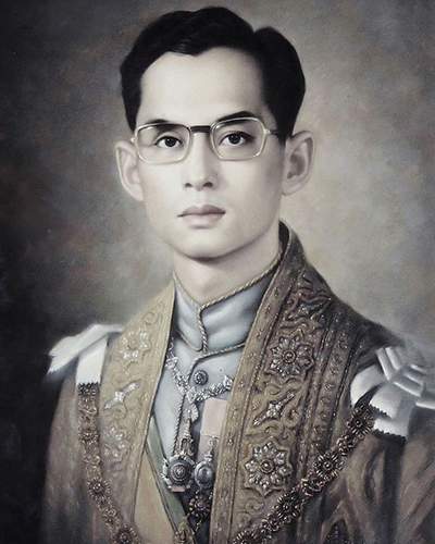 泰国普密蓬国王