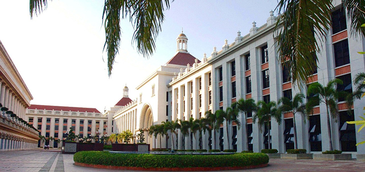 曼谷Rama9区国际学府，易三仓大学如何申请入学？
