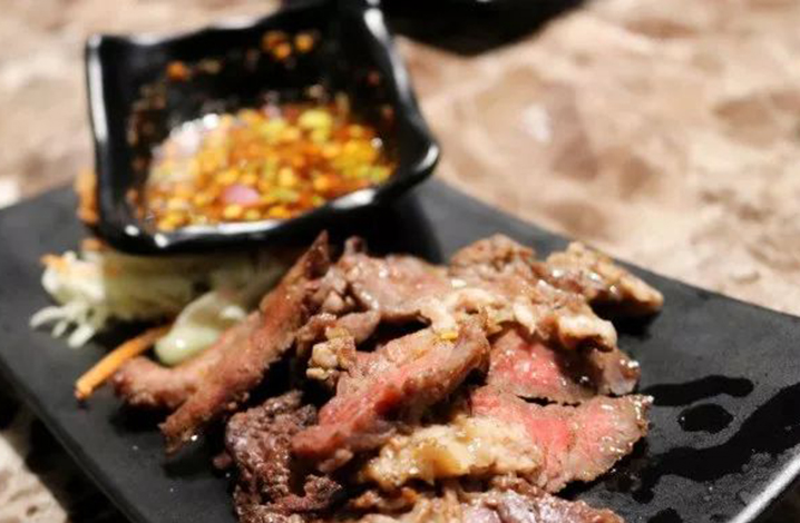 曼谷餐厅RCA夜店海鲜火锅 炭烤猪肉