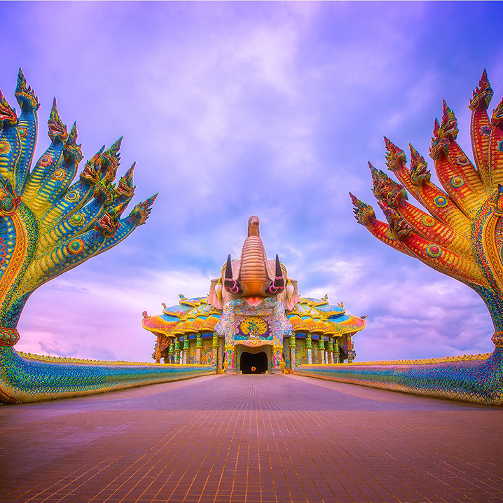 呵叻府彩象寺Wat Ban Rai，泰北令人嘆為觀止的奇景