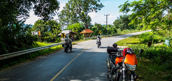 在泰国骑摩托车有多爽？那得你知道在泰国如何租摩托车