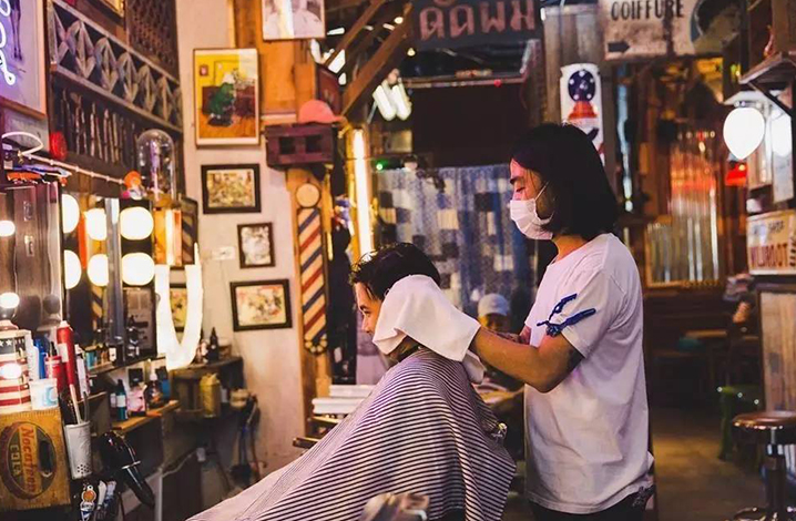 泰国明星副业 Toni Rakkaen — — Smile Club Barber & Salon美发店
