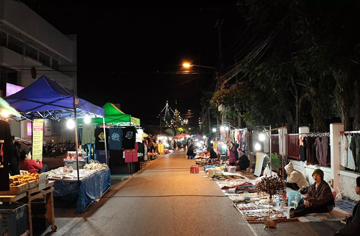 夜丰颂夜市（Night Market）
