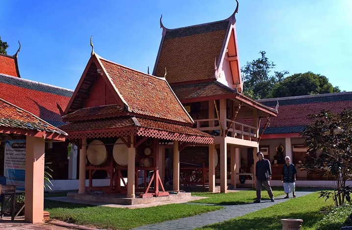 南奔一級皇家寺院Wat Phra That Haripunchai