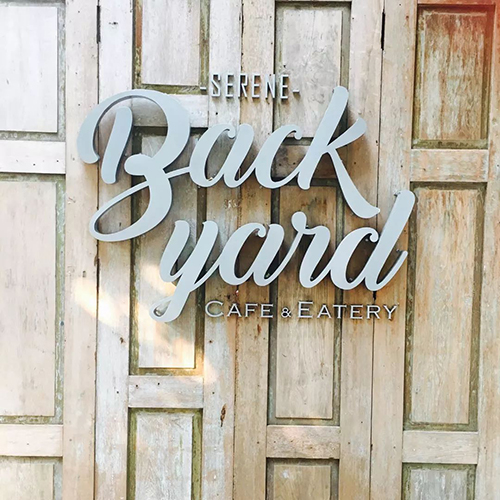 清迈集装箱酒店（Serene Backyard Cafe& Eatery）