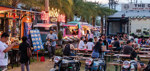曼谷全新跳蚤市场The Camp Vintage Flea Market