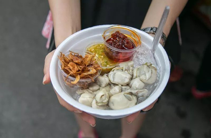 到曼谷必吃的街头小吃，附亲试好吃的街边小摊推荐