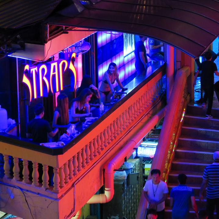 Strap's Ladyboy，曼谷最美变性人店
