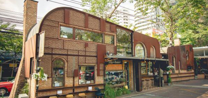曼谷BTS Ekkamai站，带你品味经典传奇餐厅