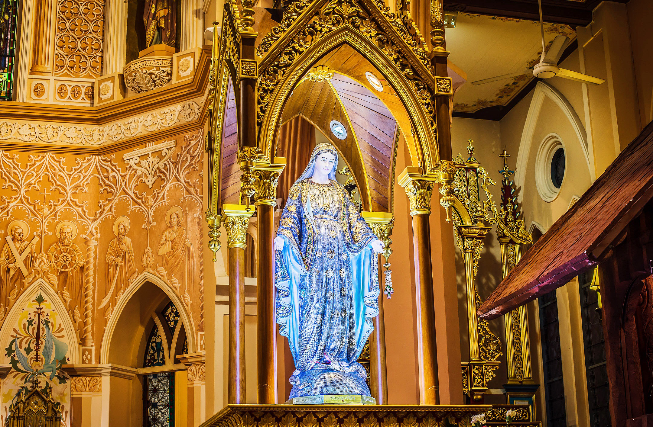 尖竹汶圣母玛利亚天主教堂