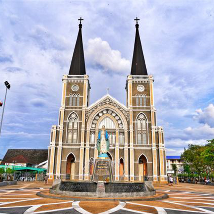 泰国最美的哥特式天主教堂，一生必去一次！