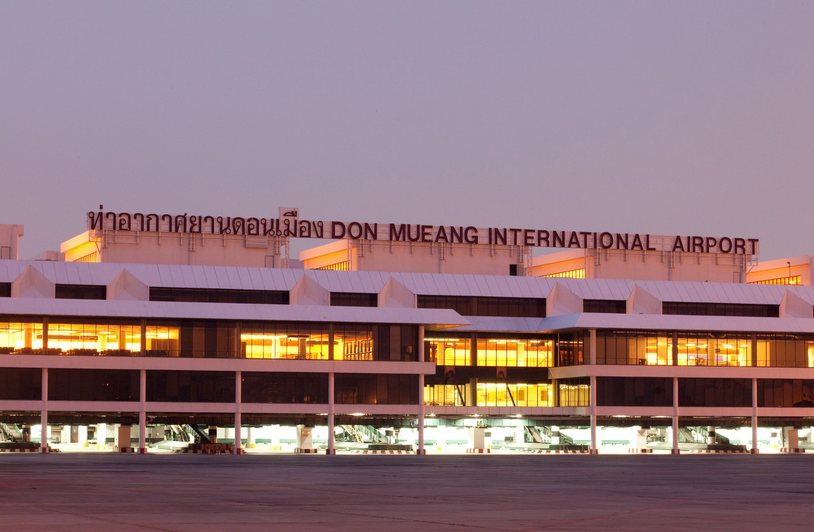 廊曼机场