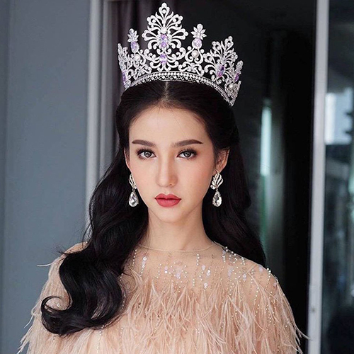 泰国最美九大人妖皇后
